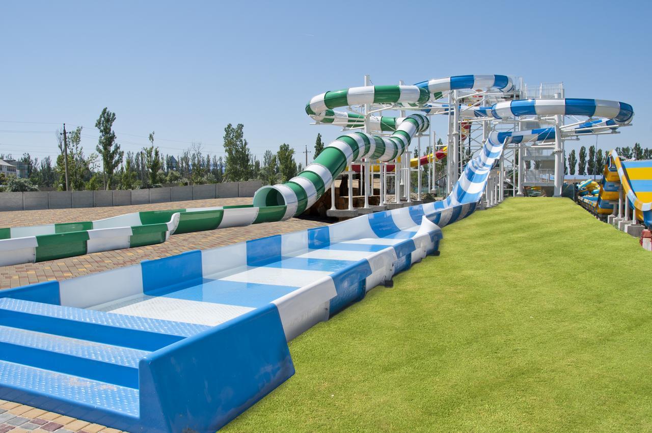 Aquapark Koblevo Hotel Buitenkant foto