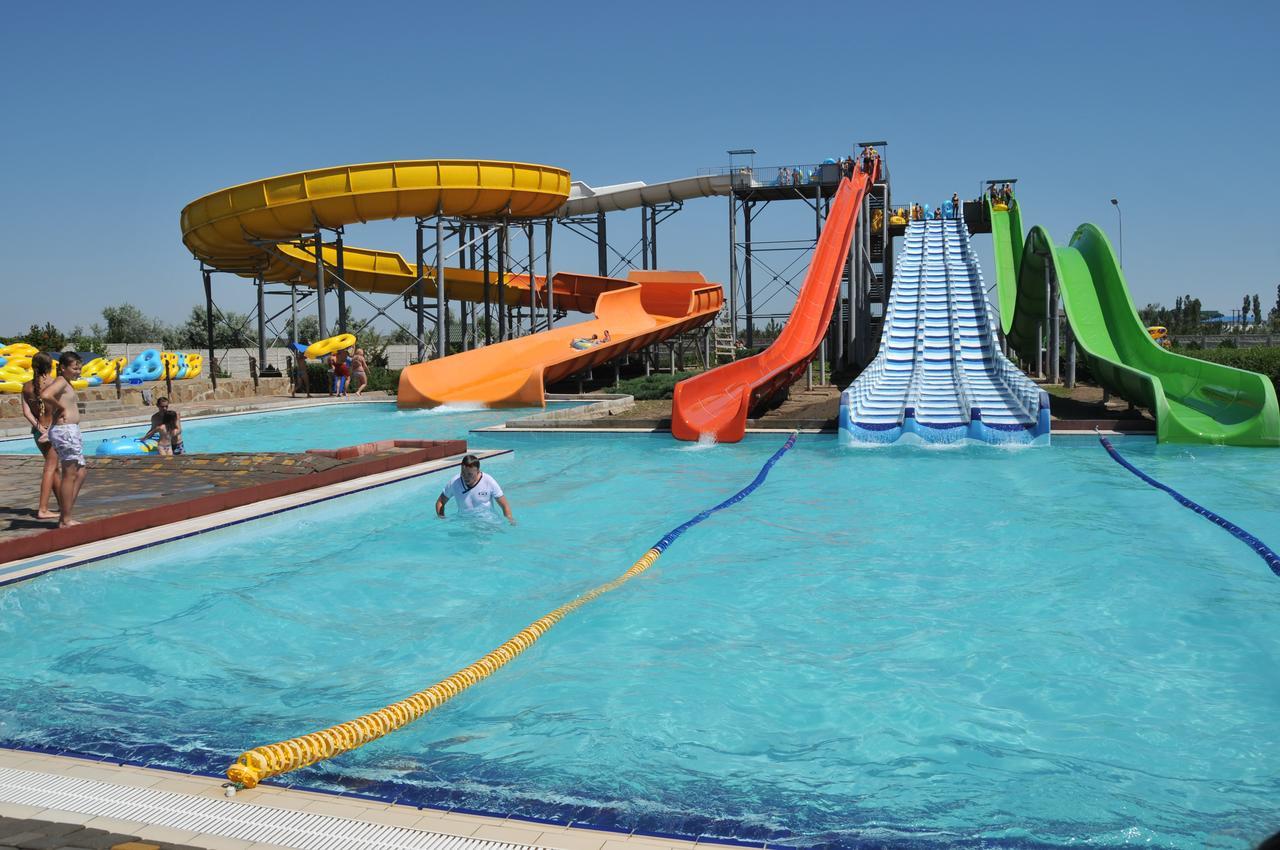 Aquapark Koblevo Hotel Buitenkant foto